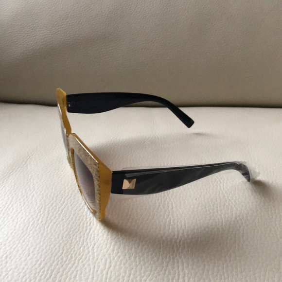 Sunglasses - Picture 4 of 6